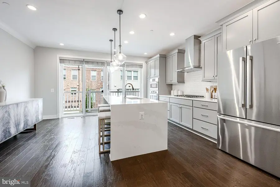 10326 Grosvenor Pl, North Bethesda, MD 20852 - Image #3