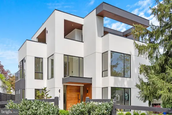 7805 Moorland Ln, BETHESDA, MD 20814