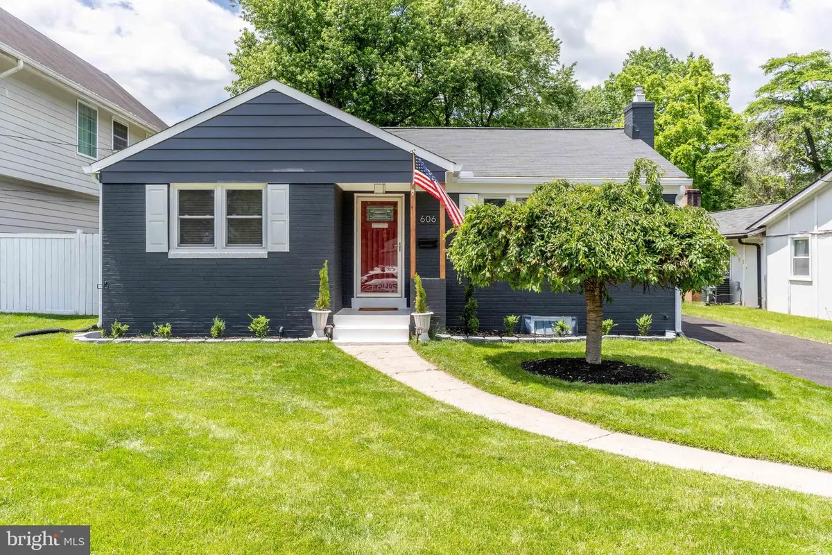 606 Douglass Ave, Rockville, MD 20850 - Image #1