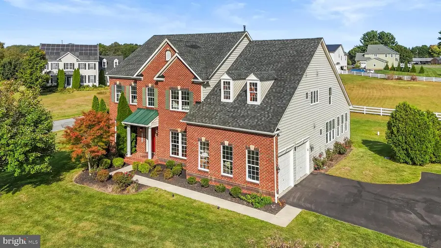 21723 Rolling Ridge, Gaithersburg, MD 20882 - Image #2