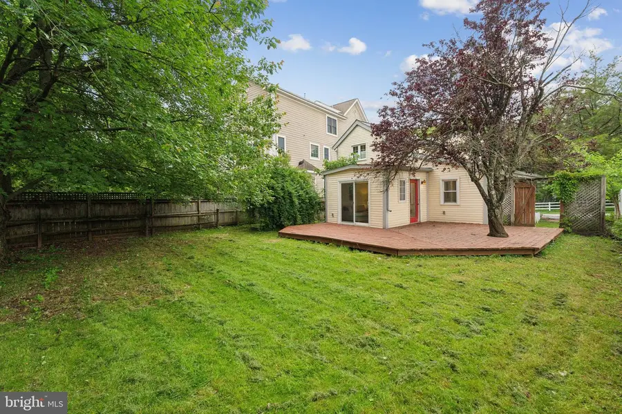 13763 Travilah Rd, Rockville, MD 20850 - Image #2