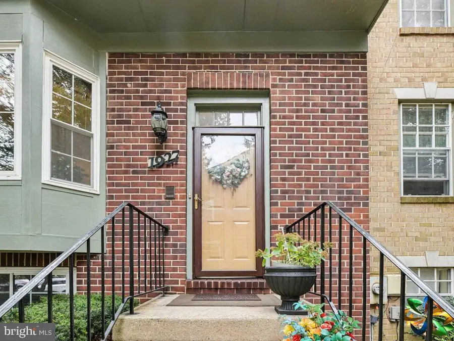 1927 Amberstone Ct #4, Silver Spring, MD 20904 - Image #2
