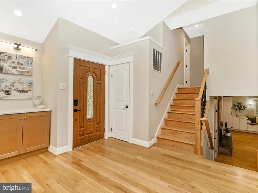 4008 Barnsley Ln, Olney, MD 20832 - Image #3