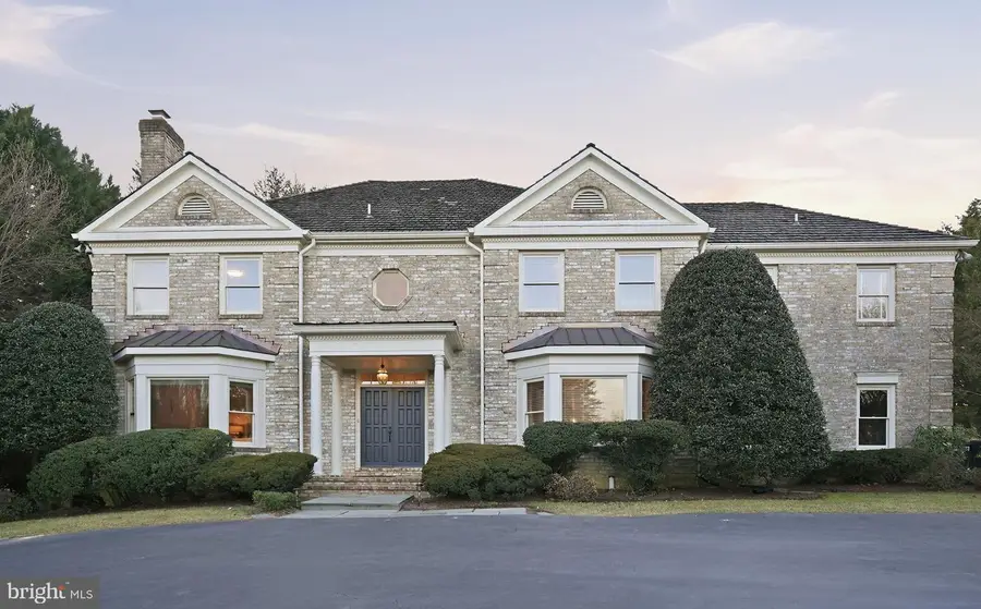 10708 Stapleford Hall, Potomac, MD 20854 - Image #2