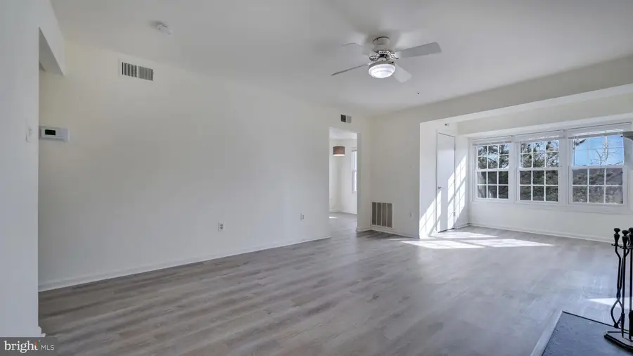 14911 Mckisson Ct #e, Silver Spring, MD 20906 - Image #3