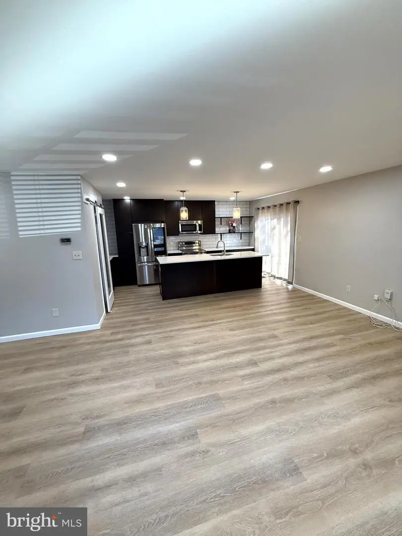 10289 Ridgeline Dr, Gaithersburg, MD 20886 - Image #2