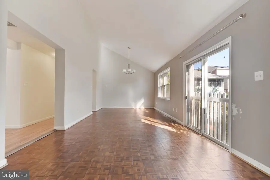 5812 Greenlawn Dr, Bethesda, MD 20814 - Image #3