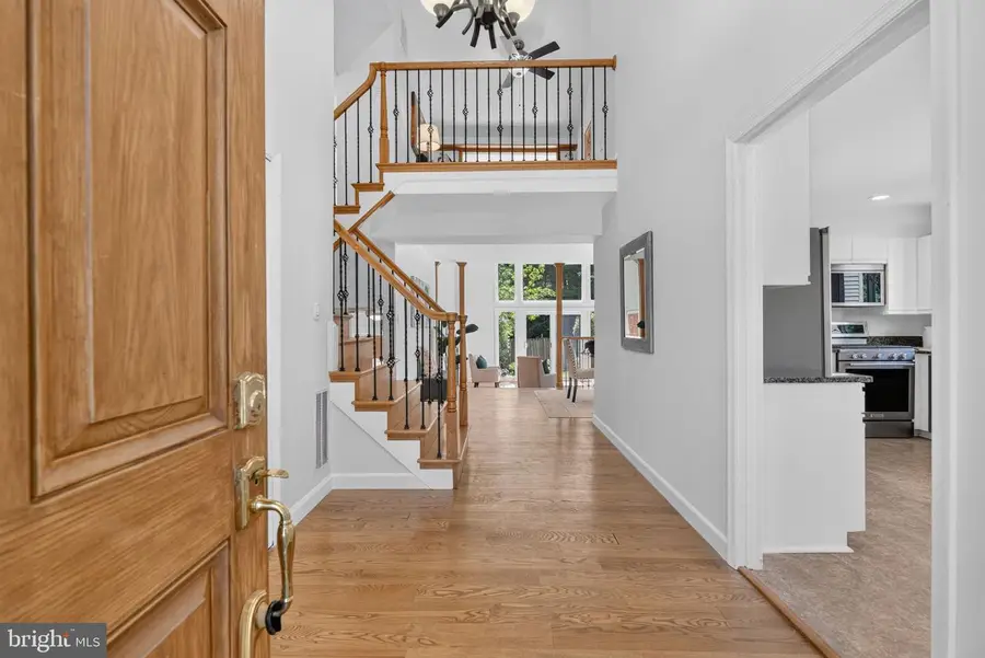11112 Broad Green Dr, Potomac, MD 20854 - #2