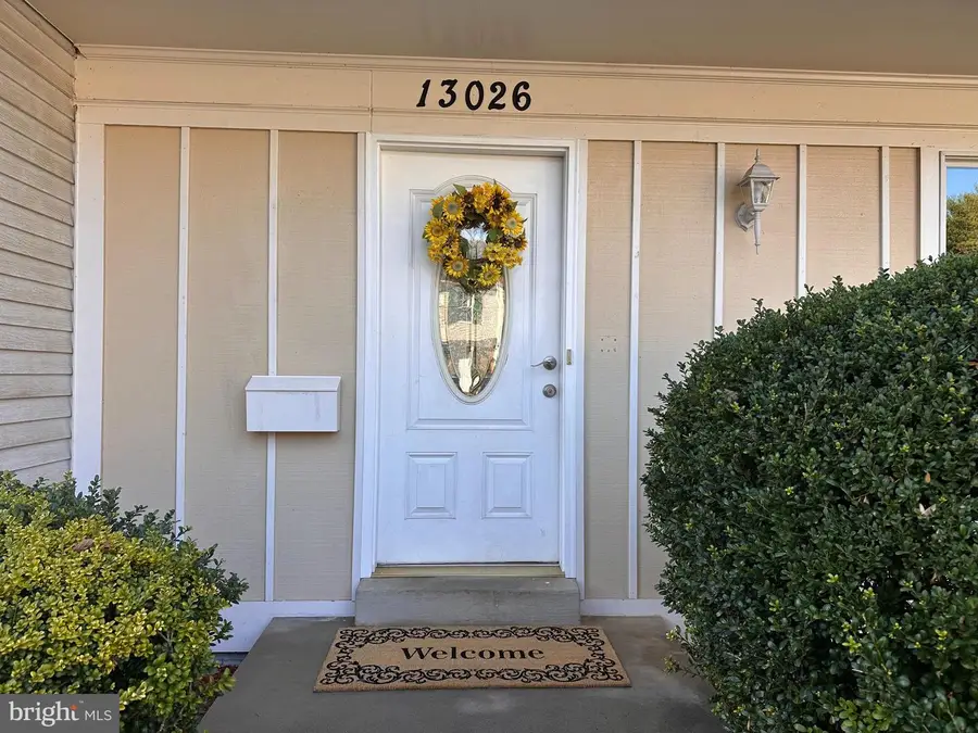 13026 Pickering Dr, Germantown, MD 20874 - Image #2