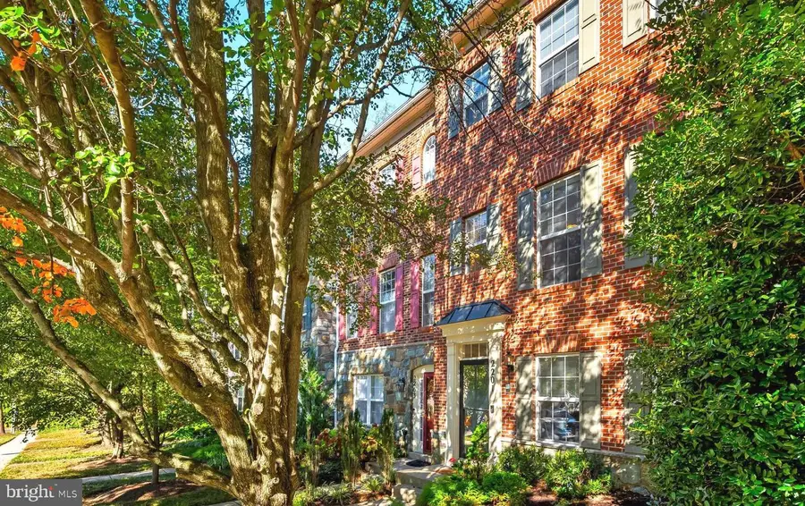 2201 Kimball Pl, Silver Spring, MD 20910 - Image #2