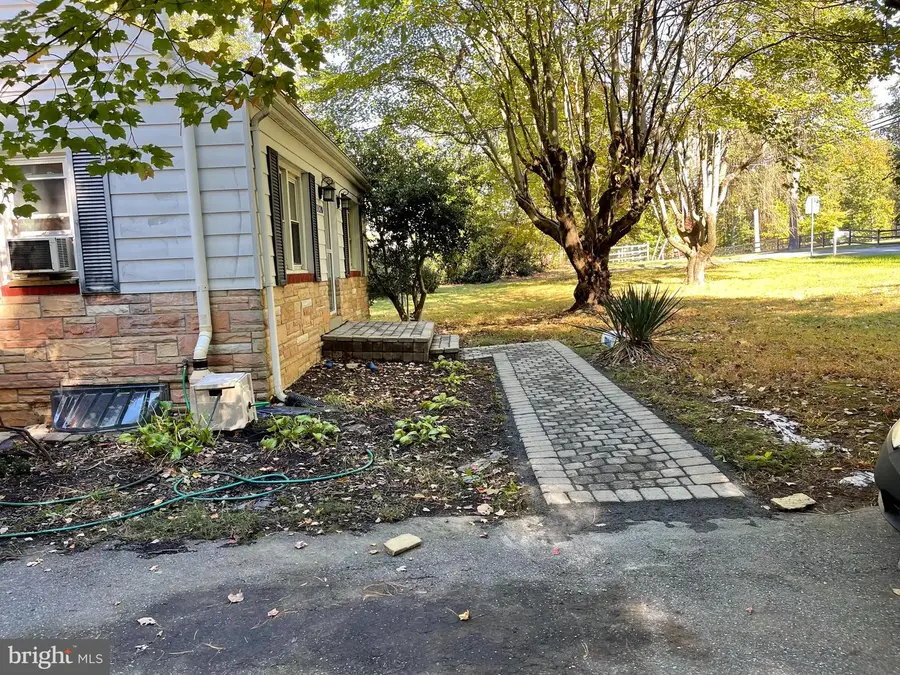 1120 Tucker Ln, Silver Spring, MD 20904 - Image #3