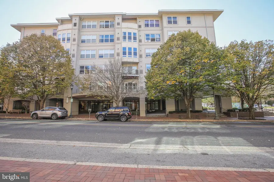 8045 Newell St #112, Silver Spring, MD 20910 - Image #3