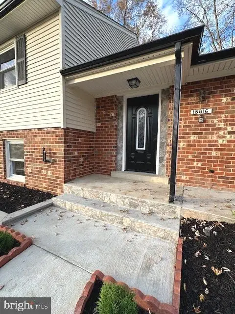 18816 Stoneyhurst St, Olney, MD 20832 - Image #2