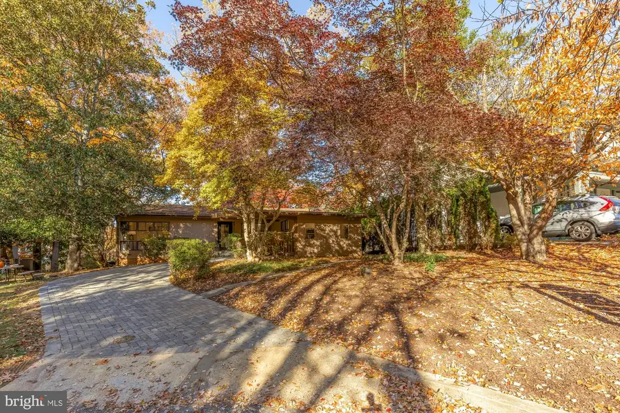 4911 Falstone Ave, Chevy Chase, MD 20815 - Image #3