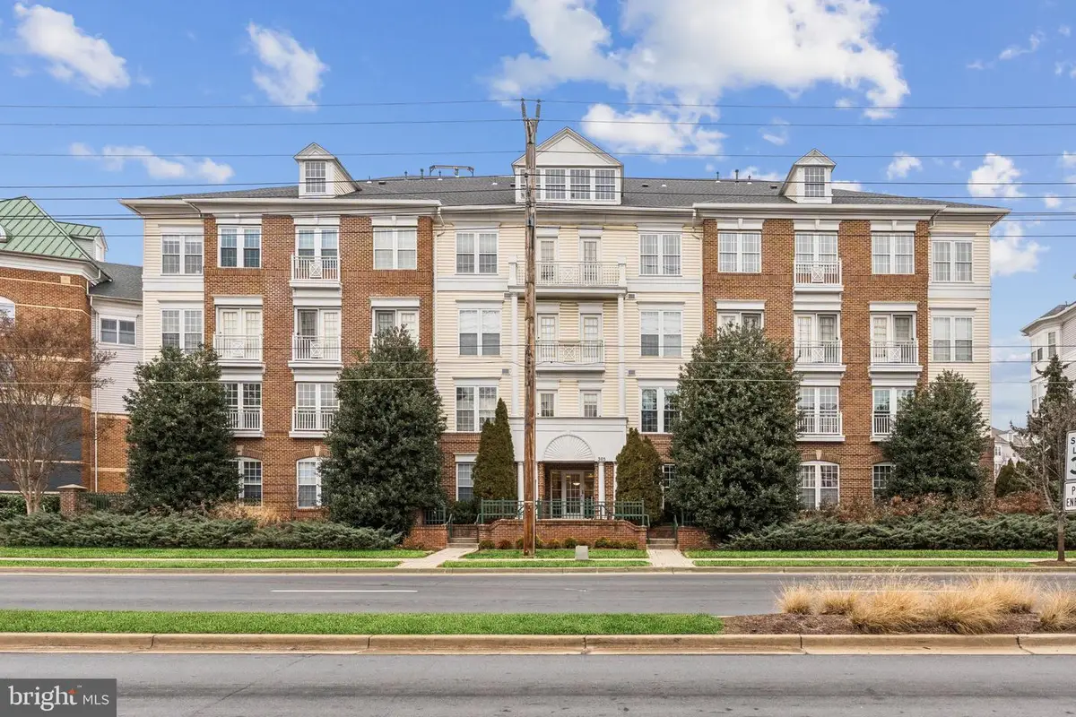 305 Redland Blvd #402, Rockville, MD 20850 - Image #1