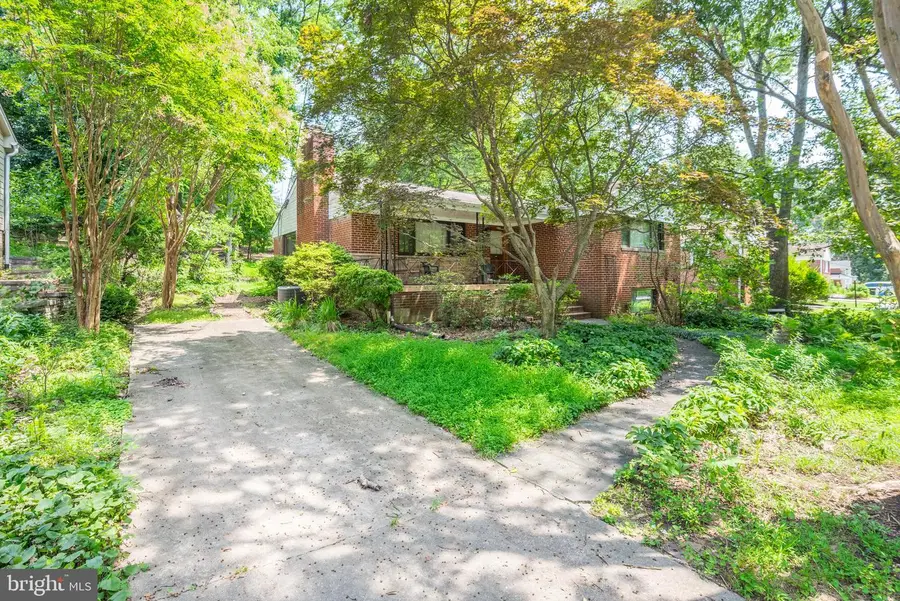 10407 Royal Rd, Silver Spring, MD 20903 - Image #2