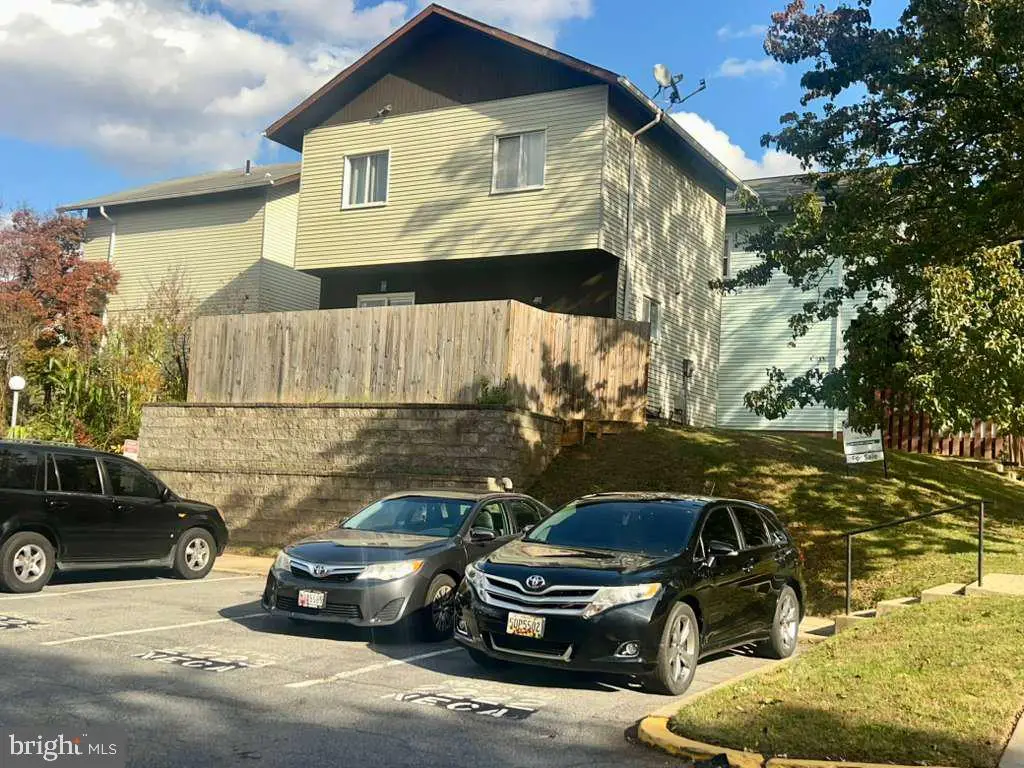 42 Brian Ct #150, Gaithersburg, MD 20877 - Image #1