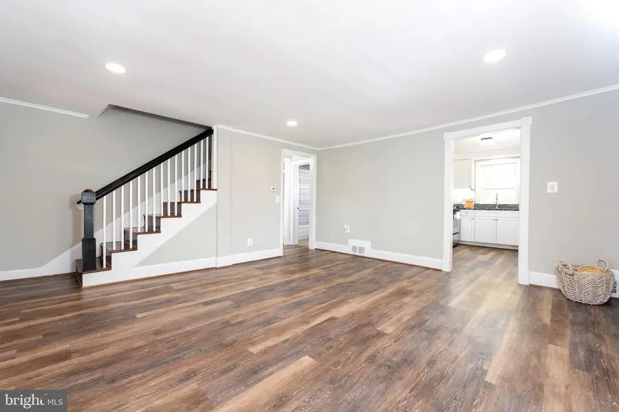 8547 Emory Grove Rd, Gaithersburg, MD 20877 - Image #2