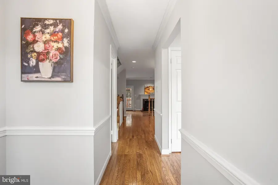 11103 Candlelight Ln, Potomac, MD 20854 - Image #3