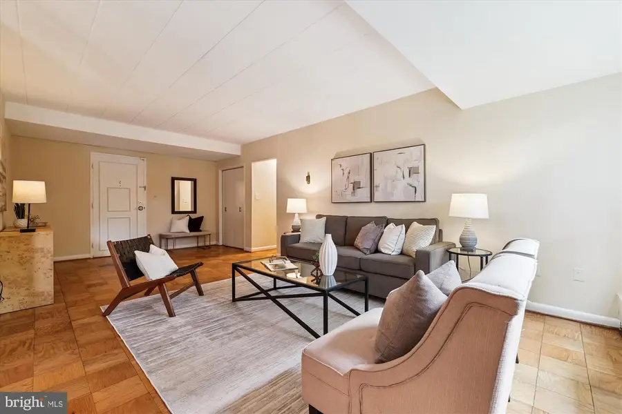 4800 Chevy Chase Dr #101, Chevy Chase, MD 20815 - #3