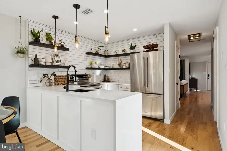 18200 Windsor Hill Dr #301b, Olney, MD 20832 - Image #2