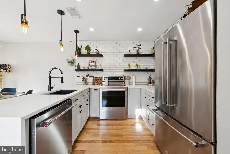 18200 Windsor Hill Dr #301b, Olney, MD 20832 - Image #3