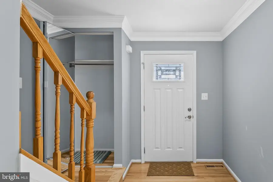 13142 Pickering Dr, Germantown, MD 20874 - Image #3