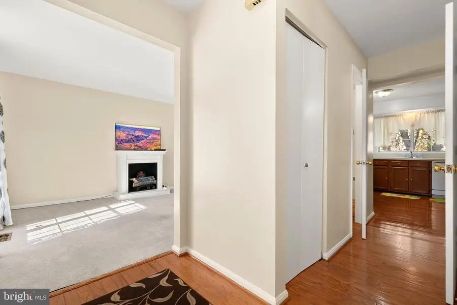 15015 Dinsdale Dr, Silver Spring, MD 20906 - Image #2