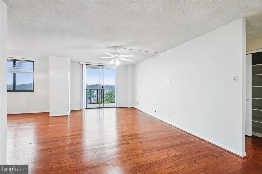 7420 Westlake Ter #1008, Bethesda, MD 20817 - Image #2