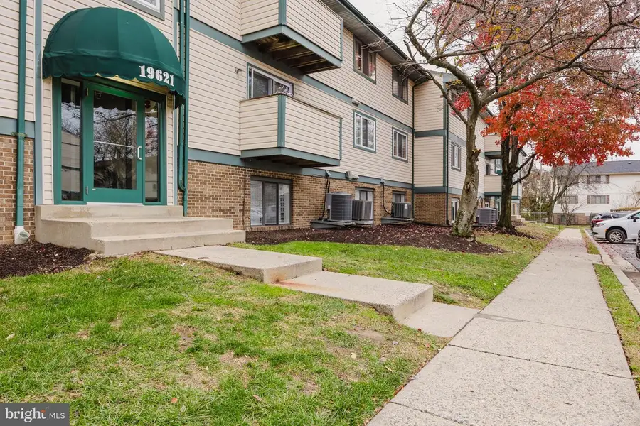 19621 Gunners Branch Rd #823, Germantown, MD 20876 - Image #2