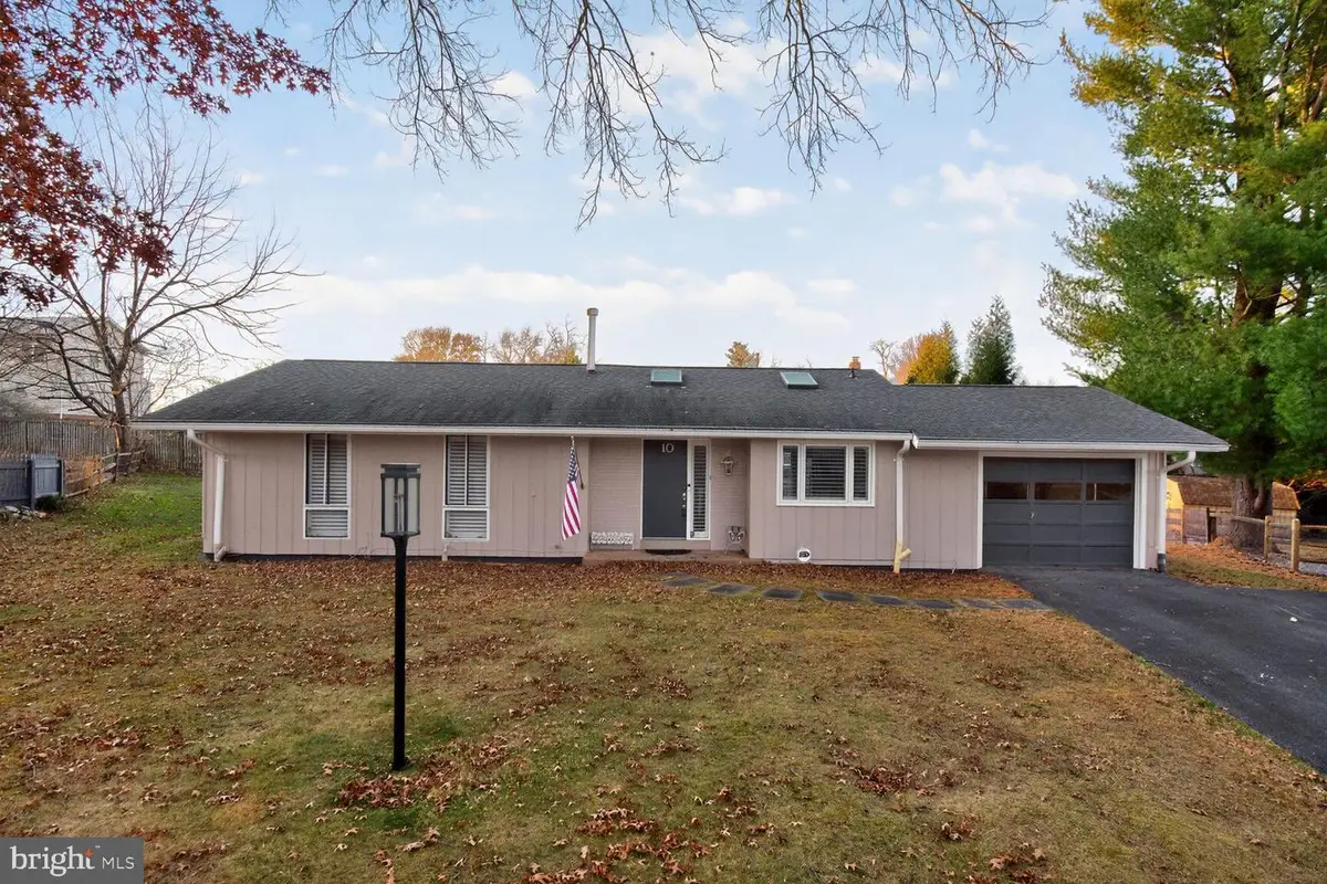 10 Heritage Hills Ct, Brookeville, MD 20833 - Image #1