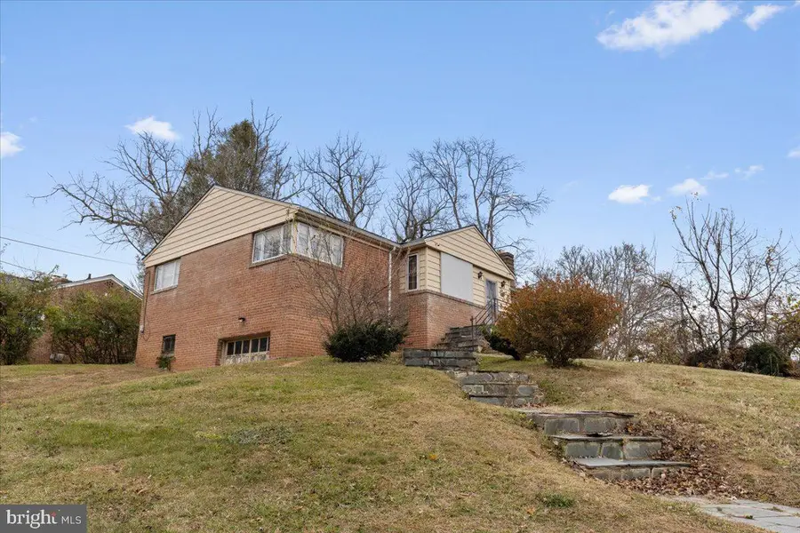2944 Terrace Dr, Chevy Chase, MD 20815 - Image #3