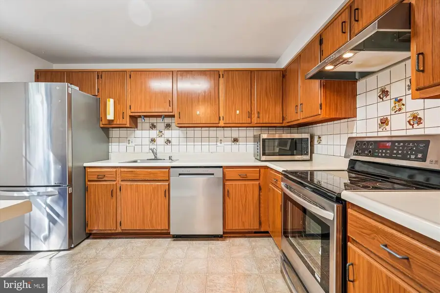 10602 Chisholm Landing Ter, Gaithersburg, MD 20878 - Image #3
