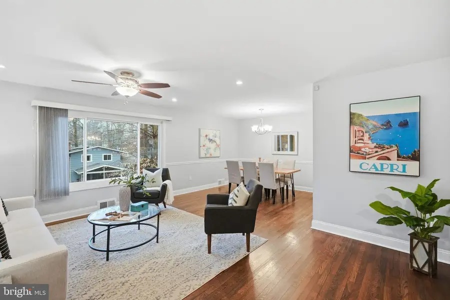 4 Dabney Ct, Rockville, MD 20853 - #3