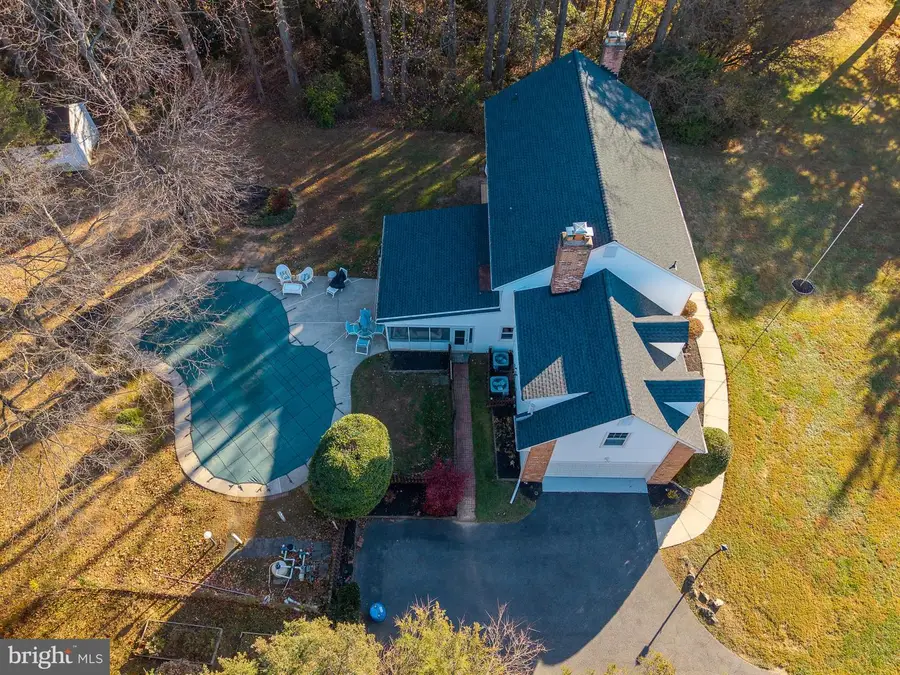 5709 Foggy Ln, Rockville, MD 20855 - Image #3