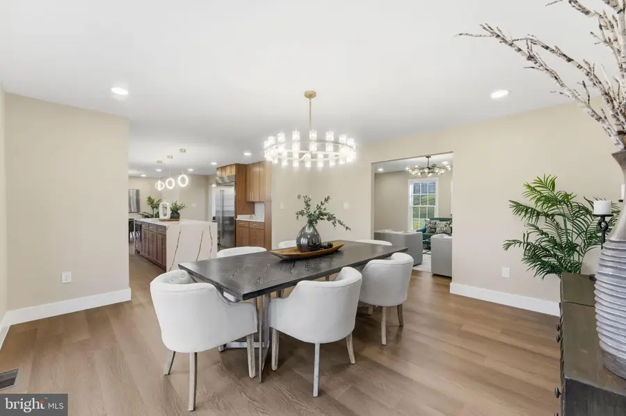 11800 Beekman Pl, Potomac, MD 20854 - Image #3