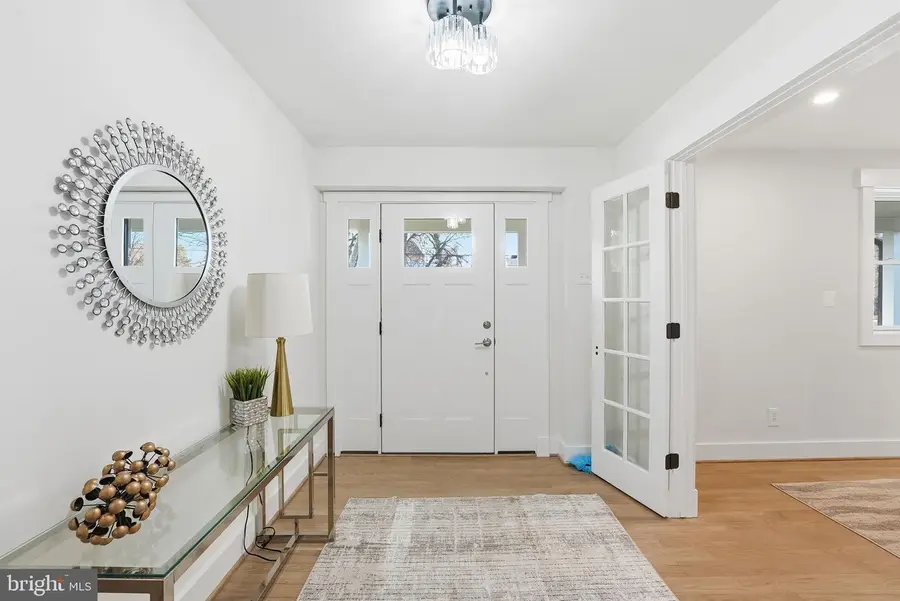 9803 De Paul Dr, Bethesda, MD 20817 - Image #3