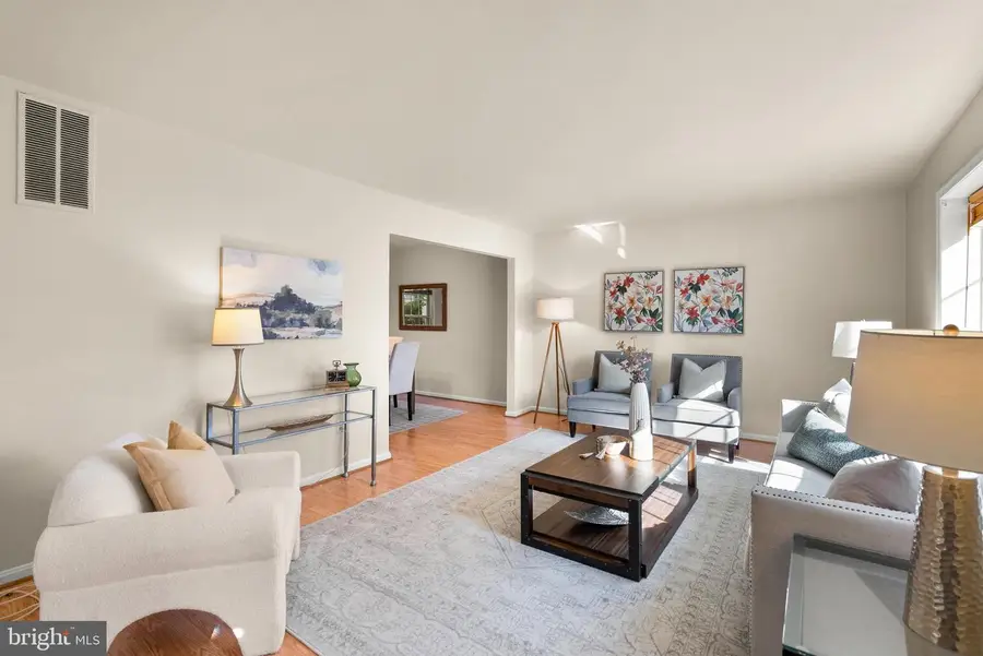 14865 Dufief Dr, Gaithersburg, MD 20878 - Image #3