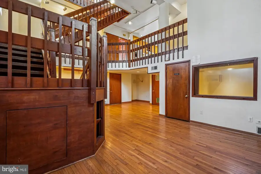 7918 Long Branch Pkwy, Takoma Park, MD 20912 - #2