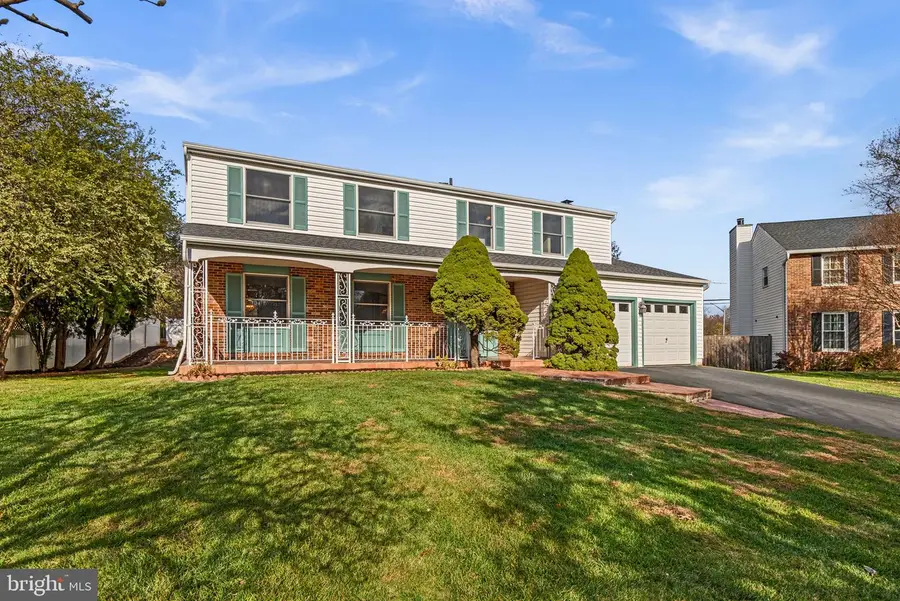 7509 Tarpley Dr, Rockville, MD 20855 - Image #2