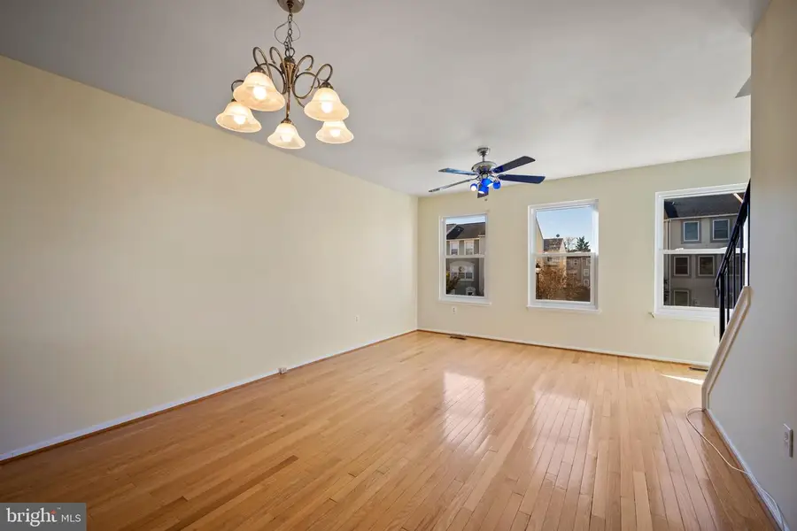 4240 Tazewell Ter, Burtonsville, MD 20866 - Image #3