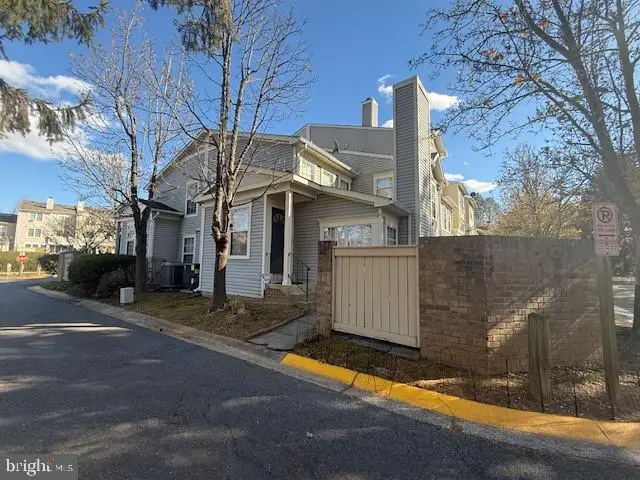 8812 Dowling Park Pl, Gaithersburg, MD 20886 - Image #2