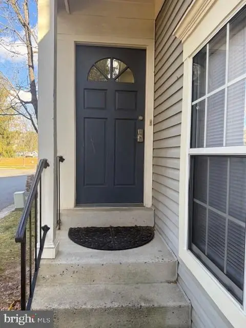 8812 Dowling Park Pl, Gaithersburg, MD 20886 - Image #3