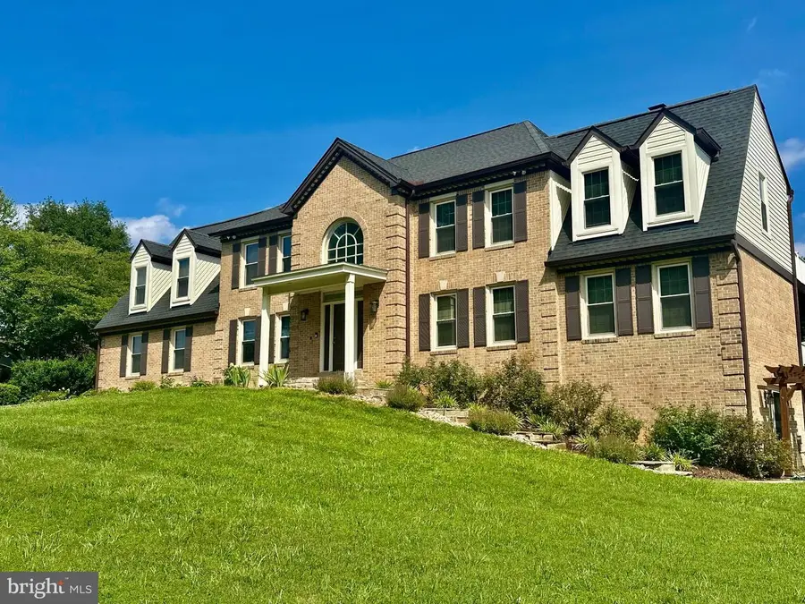 8620 Stableview Ct, Gaithersburg, MD 20882 - Image #2