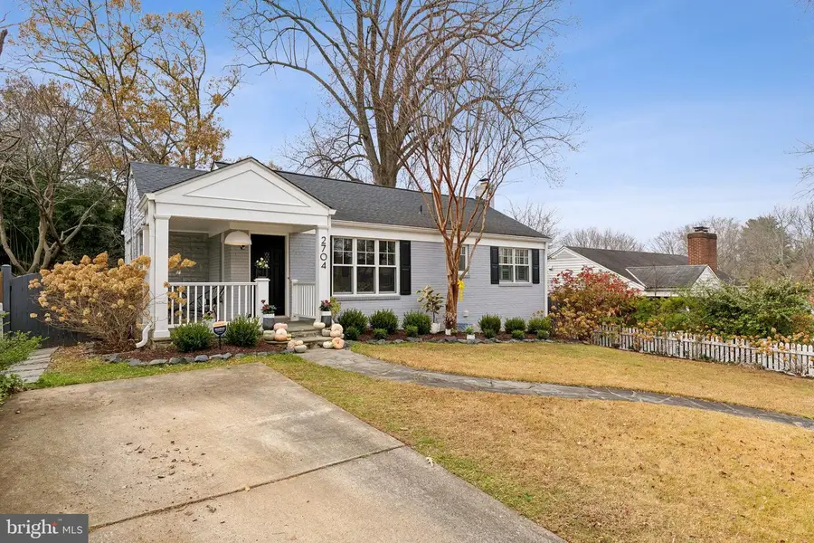 2704 Ross Rd, Chevy Chase, MD 20815 - Image #2