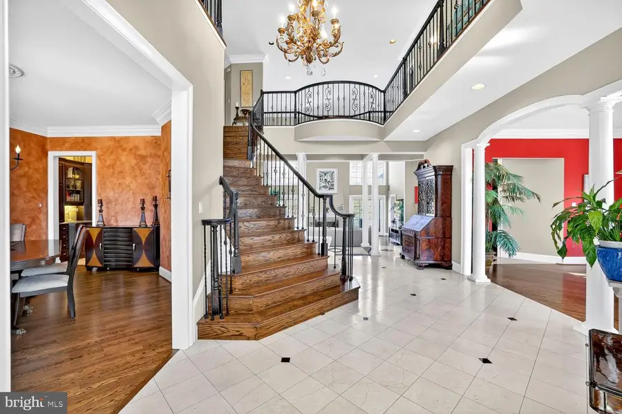 12629 High Meadow Rd, North Potomac, MD 20878 - Image #3