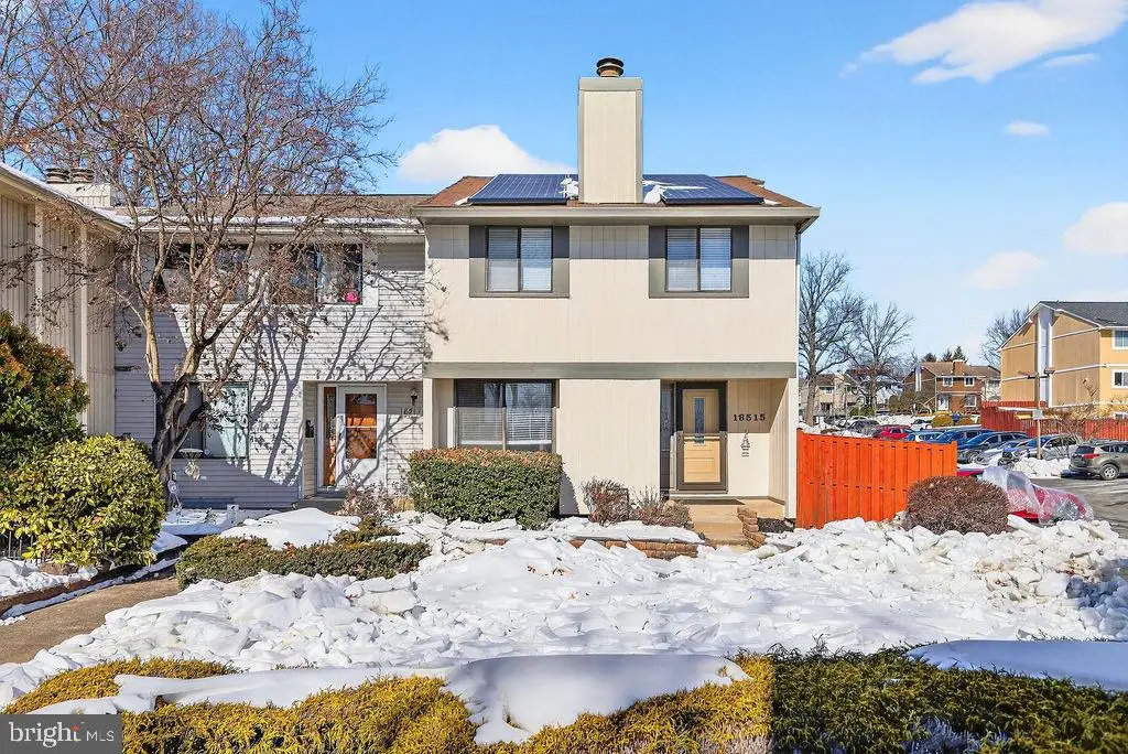 18515 Eagles Roost Dr, Germantown, MD 20874 - Image #1