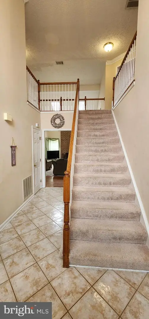 18200 Littlebrooke Dr, Olney, MD 20832 - Image #3