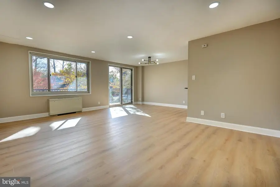 1900 Lyttonsville Rd #211, Silver Spring, MD 20910 - Image #2