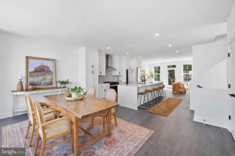 2550 Farmstead Dr, Rockville, MD 20850 - Image #2